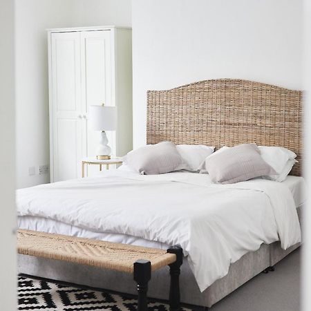 Luxury 1-Bedroom Apartment In Marylebone Londra Exterior foto